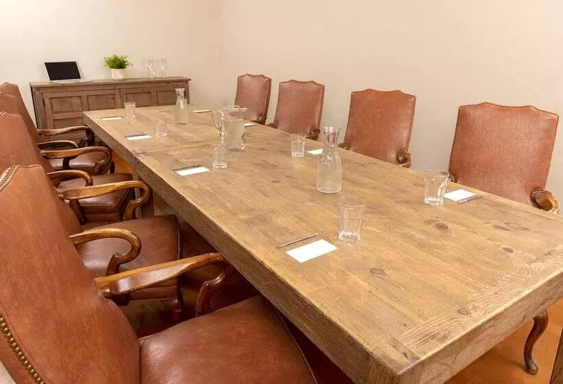 호텔 Clocktower Inn Ventura