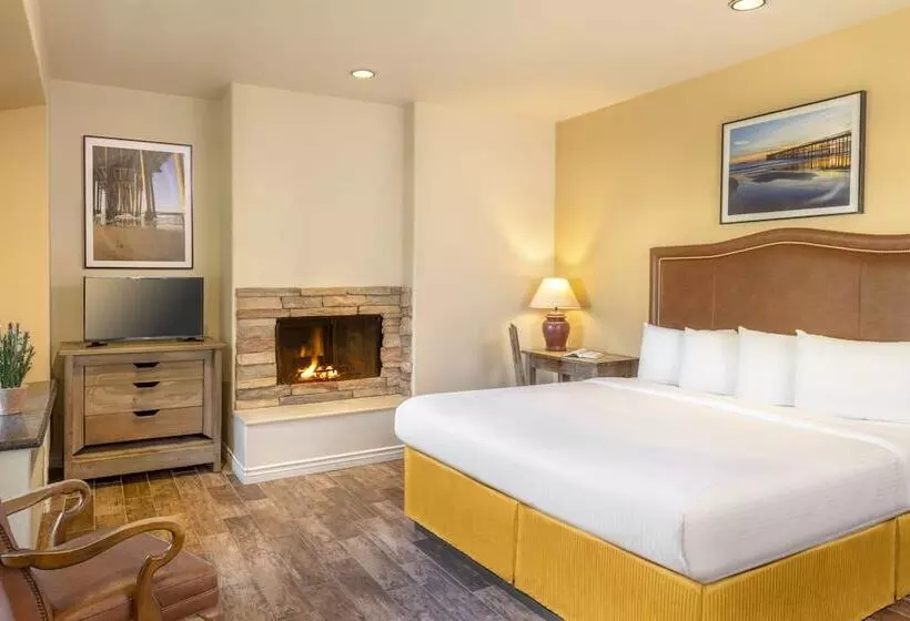 호텔 Clocktower Inn Ventura