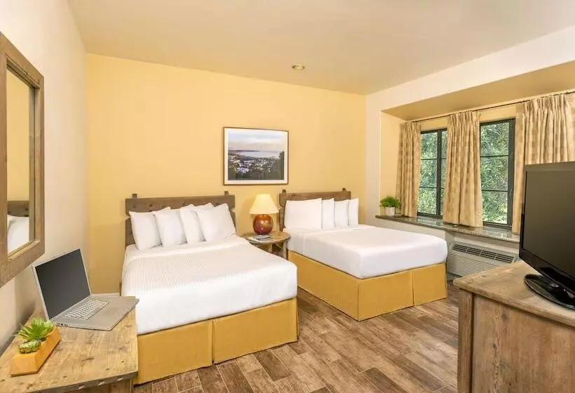 호텔 Clocktower Inn Ventura