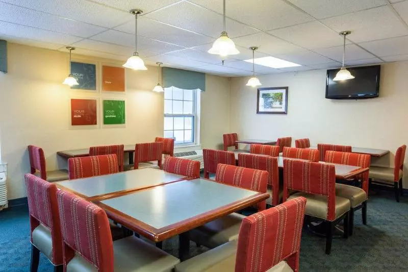 هتل Comfort Inn Civic Center