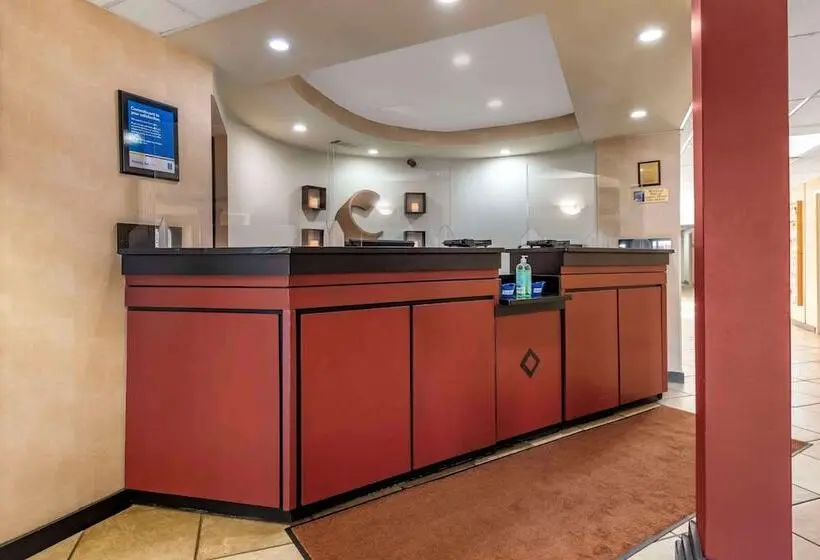 ホテル Comfort Inn Civic Center