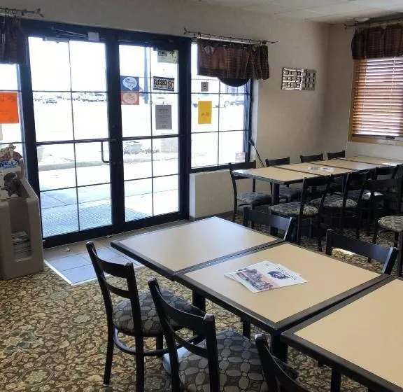 Hotel Corn Palace Inn