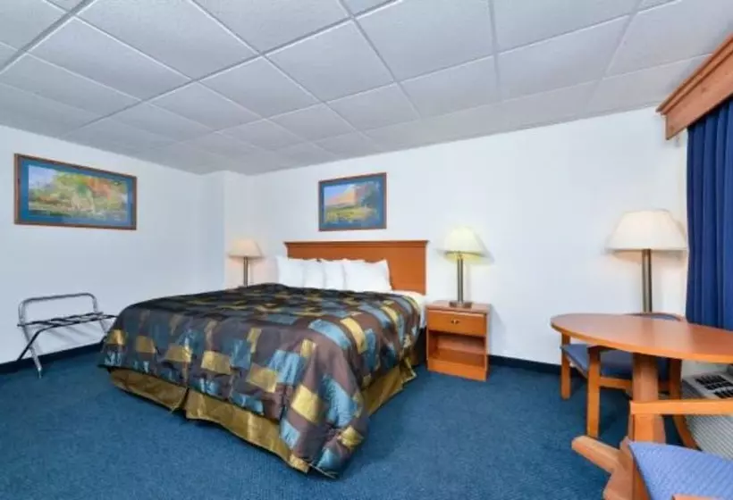 Hotel Corn Palace Inn