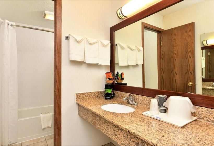 فندق Corn Palace Inn