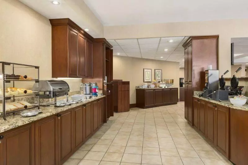 בית מלון כפרי Country Inn & Suites By Radisson, Atlanta Galleria Ballpark, Ga