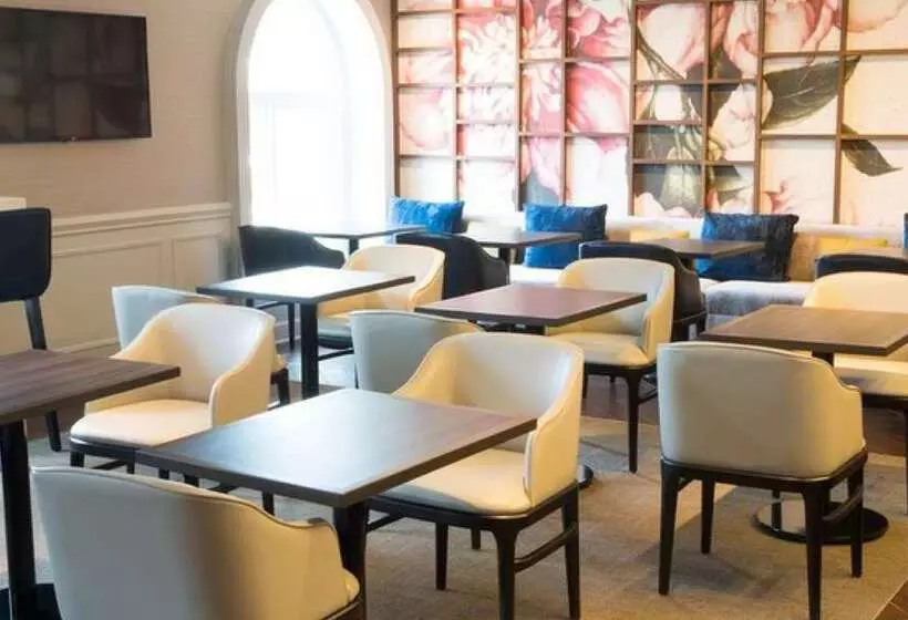 هتل Hilton Wilmington/christiana