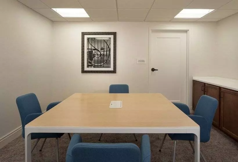 בית מלון כפרי Indigo Baltimore Downtown, An Ihg