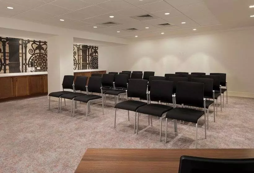 בית מלון כפרי Indigo Baltimore Downtown, An Ihg