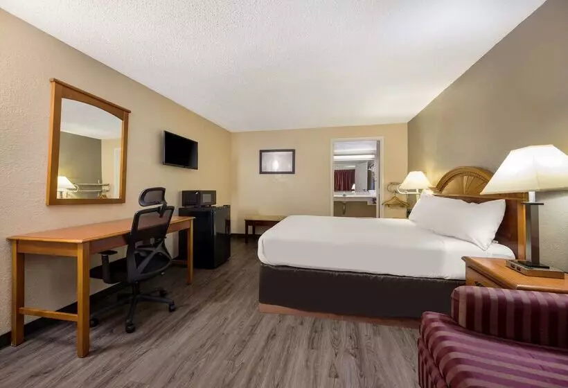 فندق Knights Inn College Station