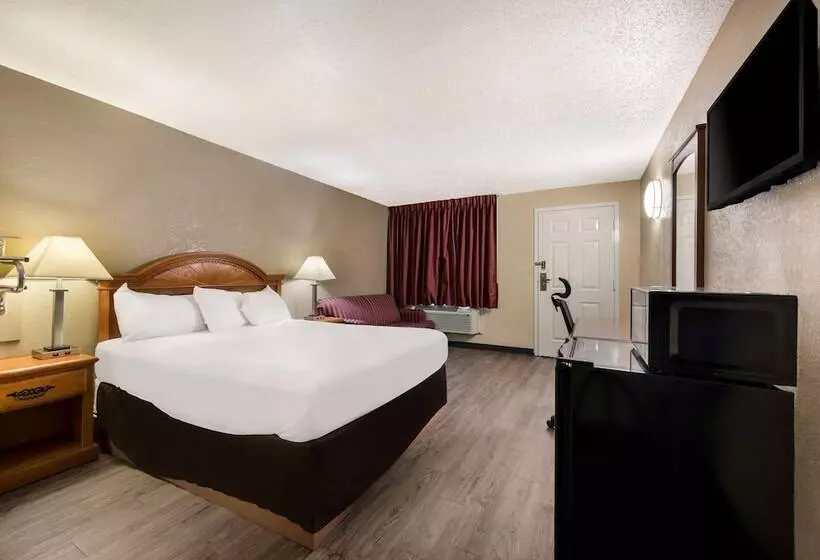 فندق Knights Inn College Station