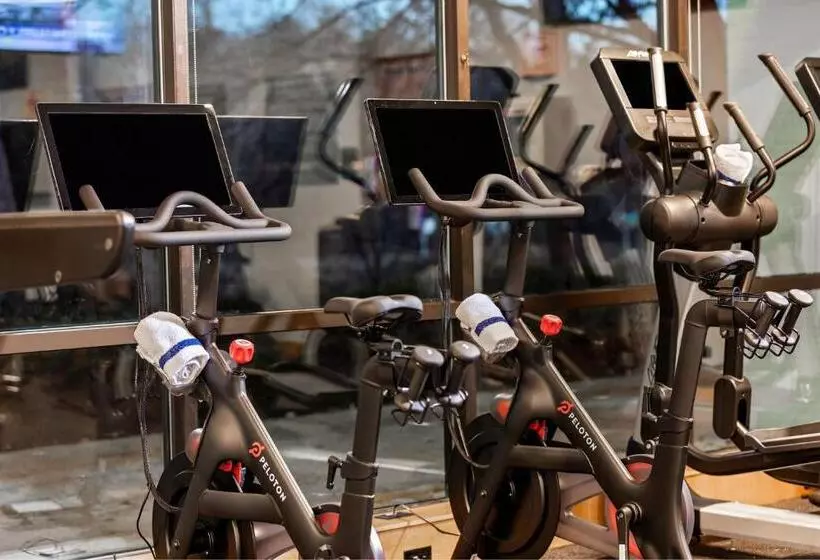 Merriweather Lakehouse Hotel, Autograph Collection