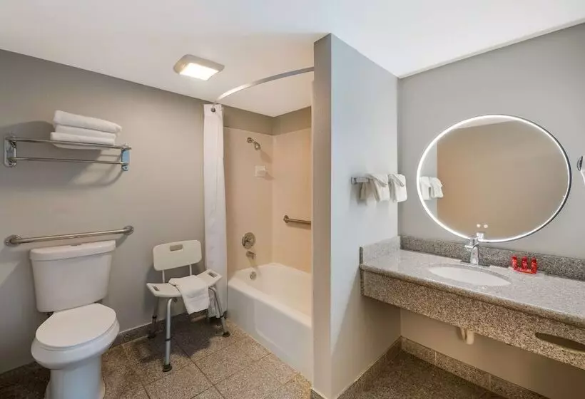 Отель Pacific Coast Roadhouse