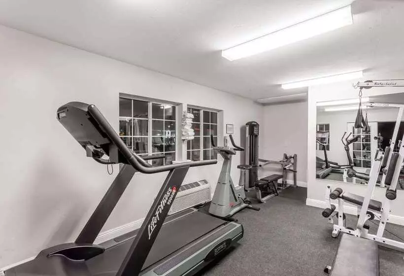 Otel Ramada By Wyndham Oceanside