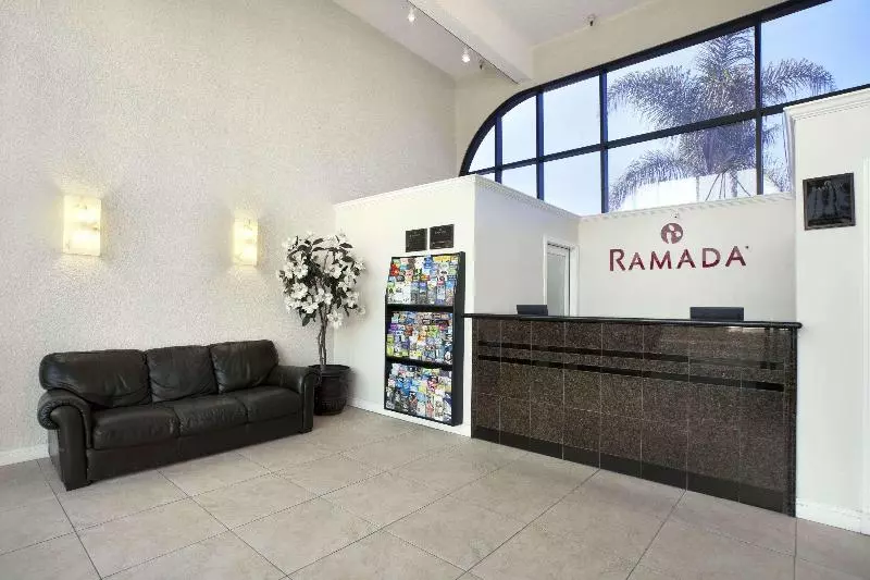 Otel Ramada By Wyndham Oceanside