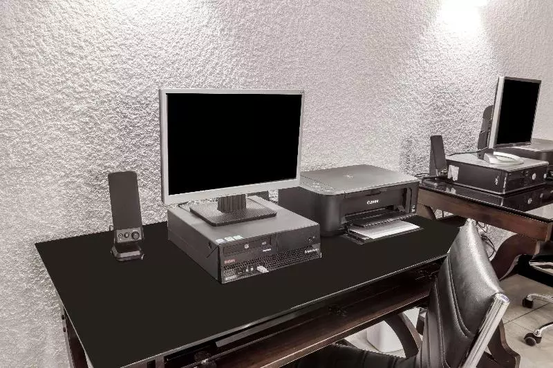 Otel Ramada By Wyndham Oceanside