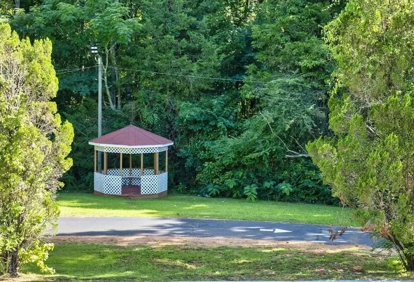 Отель Red Roof Inn West Point