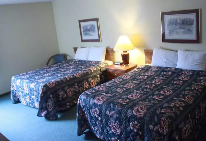 בית מלון כפרי Shawano Four Seasons