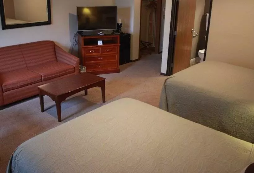 בית מלון כפרי Shawano Four Seasons