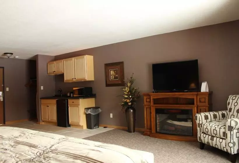 בית מלון כפרי Shawano Four Seasons