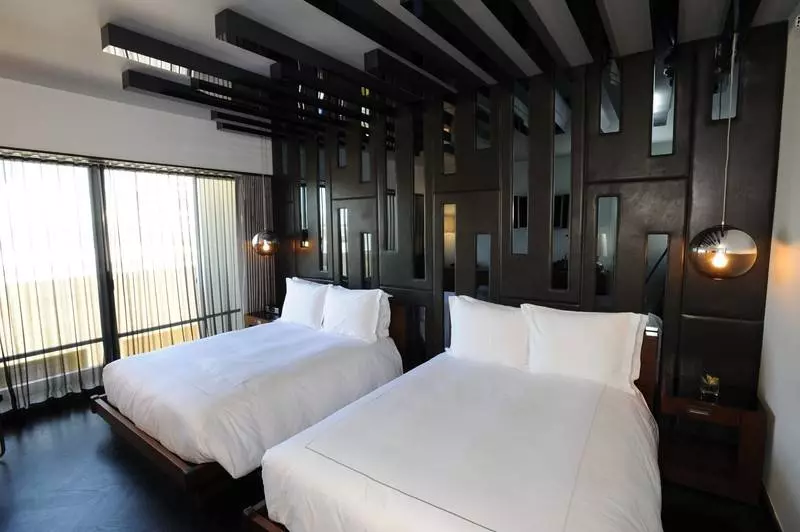 בית מלון כפרי Sixty Beverly Hills