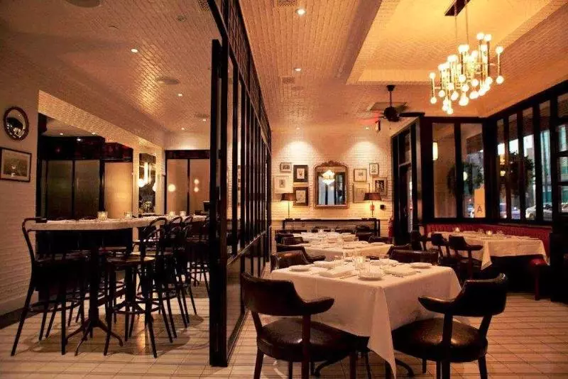 בית מלון כפרי Sixty Beverly Hills