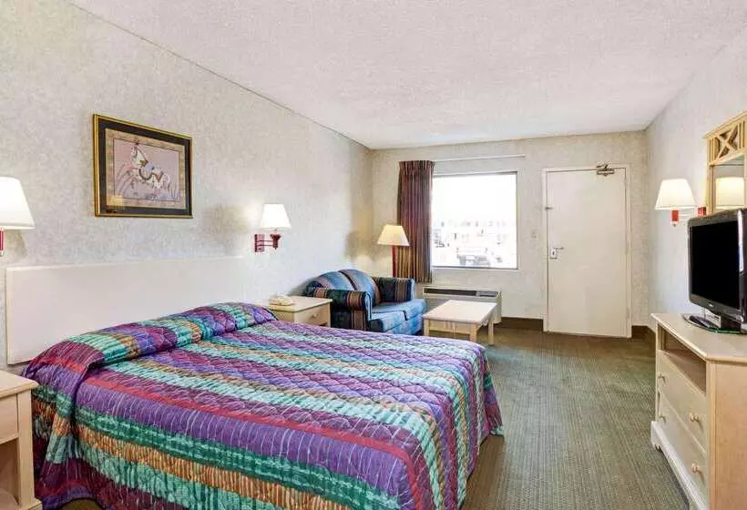 Отель Super 8 By Wyndham Fredericksburg