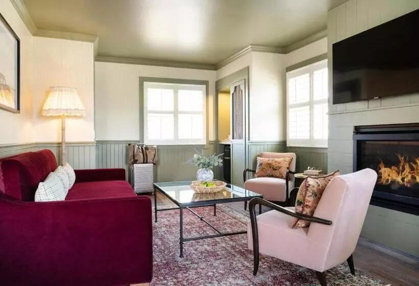 ホテル Le Petit Pali At 8th Ave