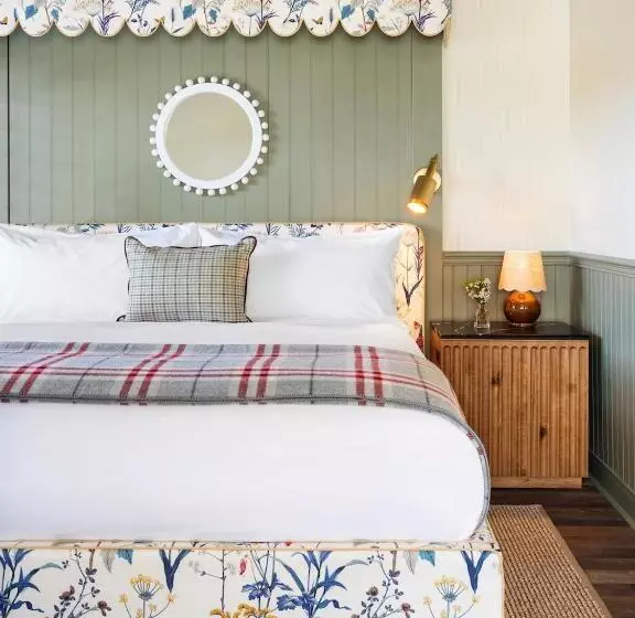 ホテル Le Petit Pali At 8th Ave