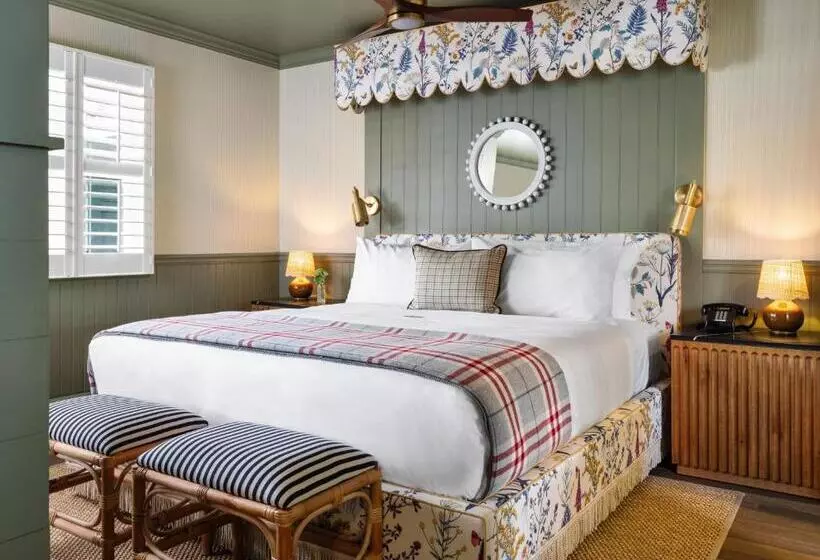 ホテル Le Petit Pali At 8th Ave