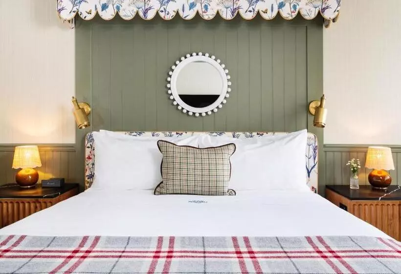 ホテル Le Petit Pali At 8th Ave