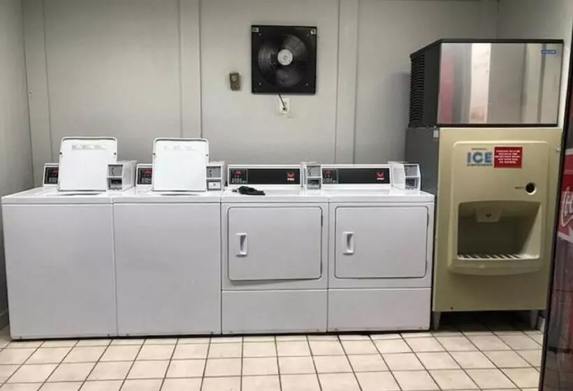 호텔 Zoders Inn And Suites