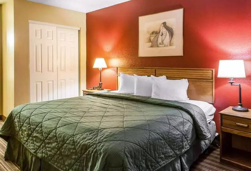 Мотель Rodeway Inn East