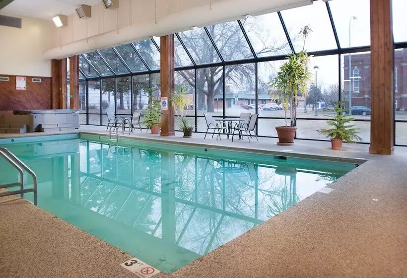 Crossroads Hotel And Huron Event Center