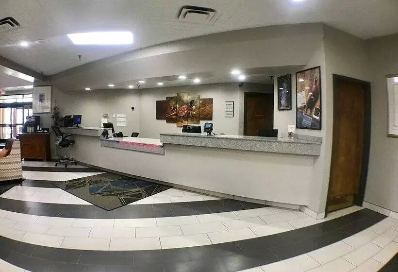 Crossroads Hotel And Huron Event Center