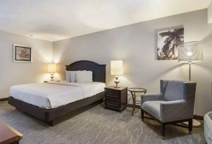 Szálloda Rodeway Inn