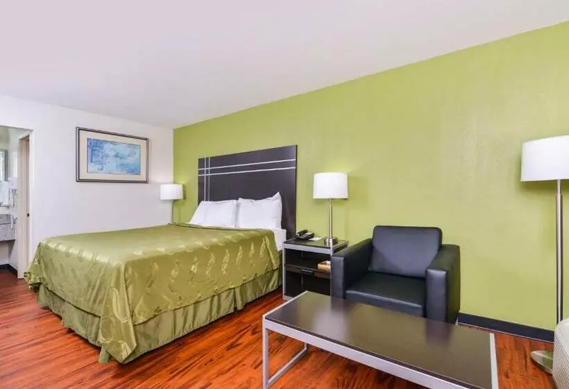 Отель Americas Best Value Inn Nashville Airport S