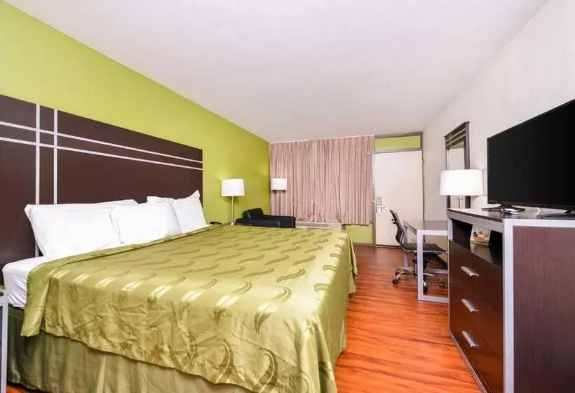 Отель Americas Best Value Inn Nashville Airport S