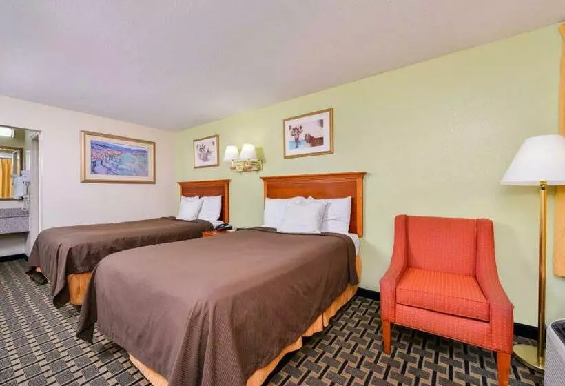 Отель Americas Best Value Inn Nashville Airport S