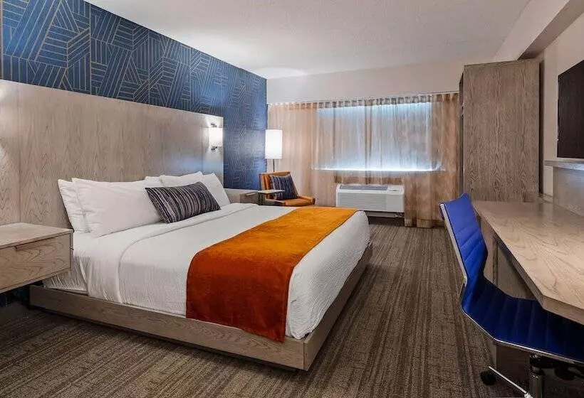 酒店 Best Western Plus Landmark Inn