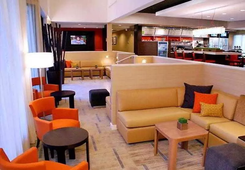 ホテル Courtyard By Marriott Perimeter Center