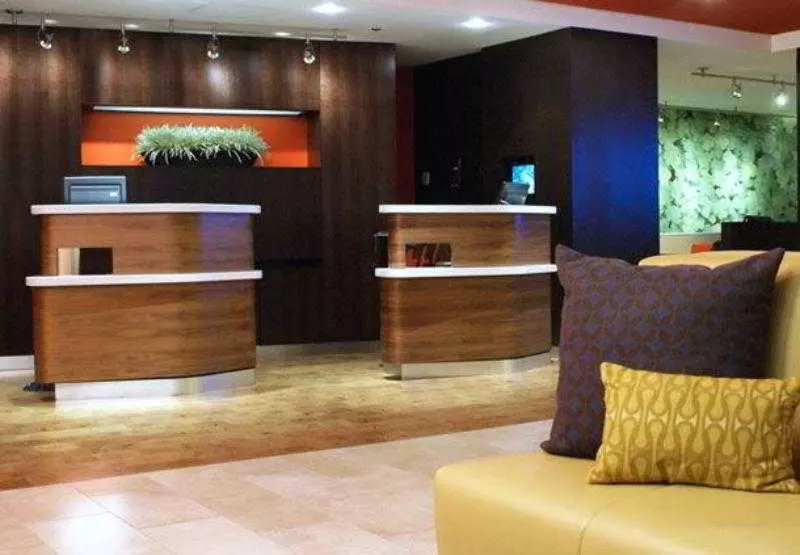 ホテル Courtyard By Marriott Perimeter Center