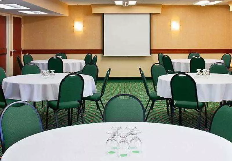 酒店 Courtyard By Marriott Atlanta Windy Hill/ballpark