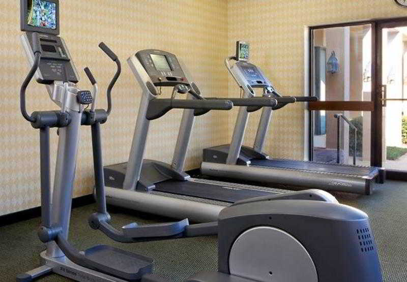 هتل Courtyard By Marriott Atlanta Windy Hill/ballpark