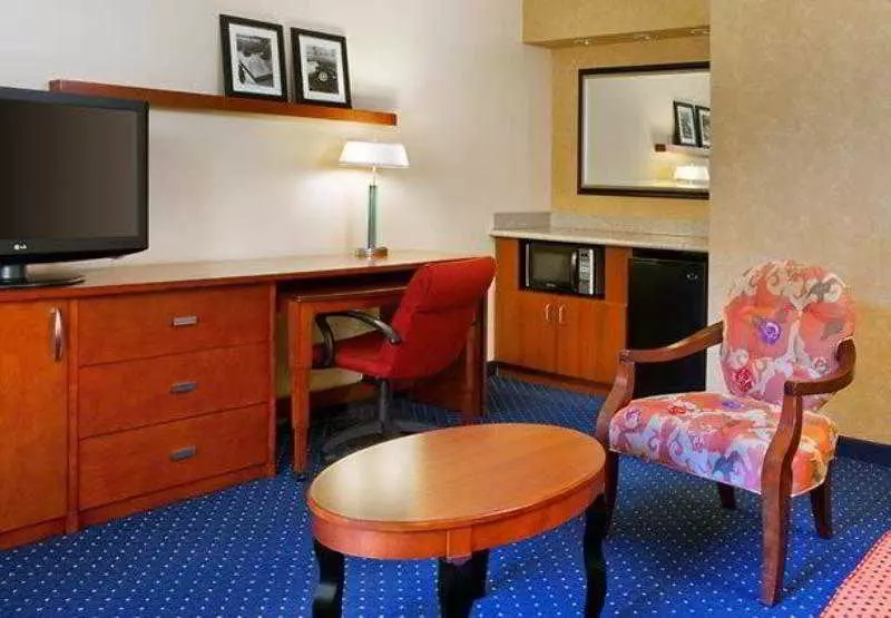 酒店 Courtyard By Marriott Atlanta Windy Hill/ballpark