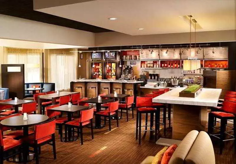 Отель Courtyard By Marriott Atlanta Airport South/sullivan Road