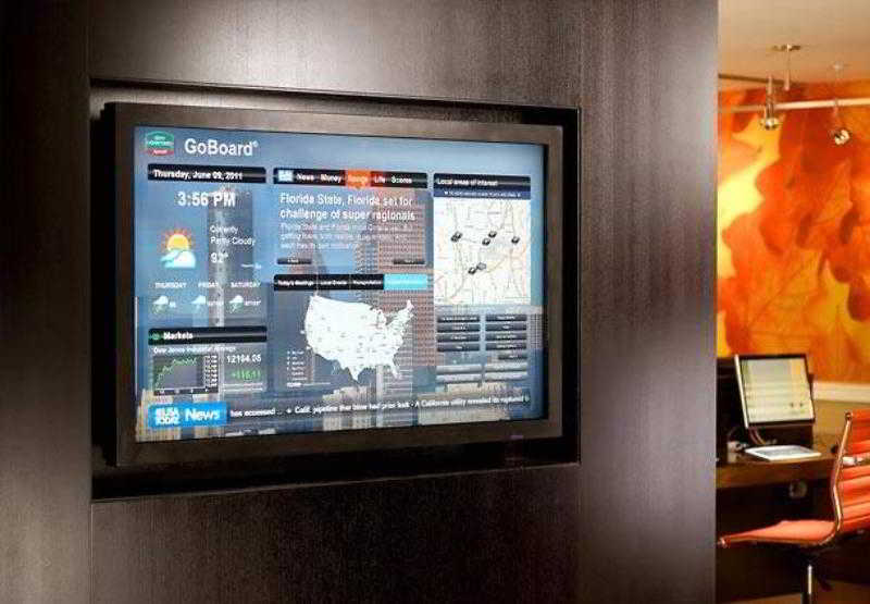 בית מלון כפרי Courtyard By Marriott Atlanta Airport South/sullivan Road