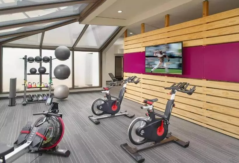 Отель Courtyard By Marriott Atlanta Airport South/sullivan Road