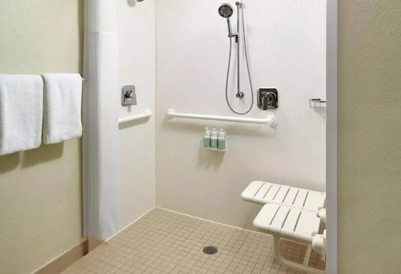 Отель Courtyard By Marriott Atlanta Airport South/sullivan Road