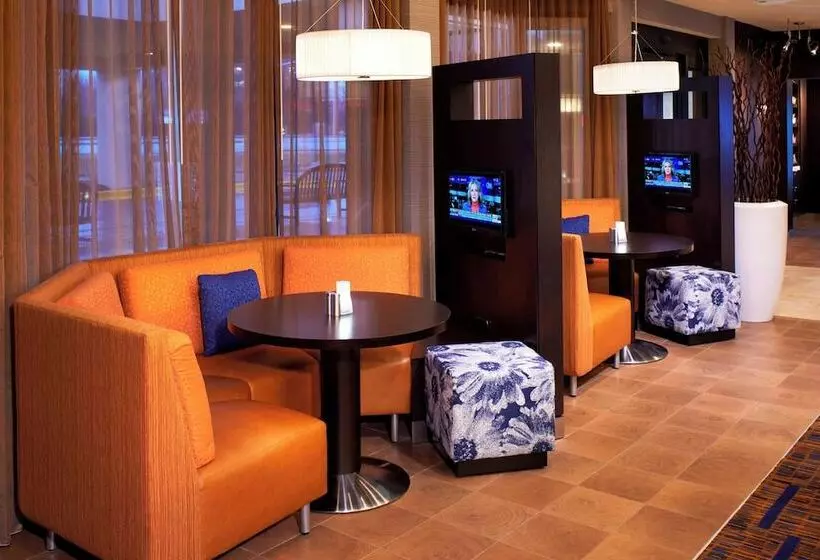 Отель Courtyard Chicago Arlington Heights/south