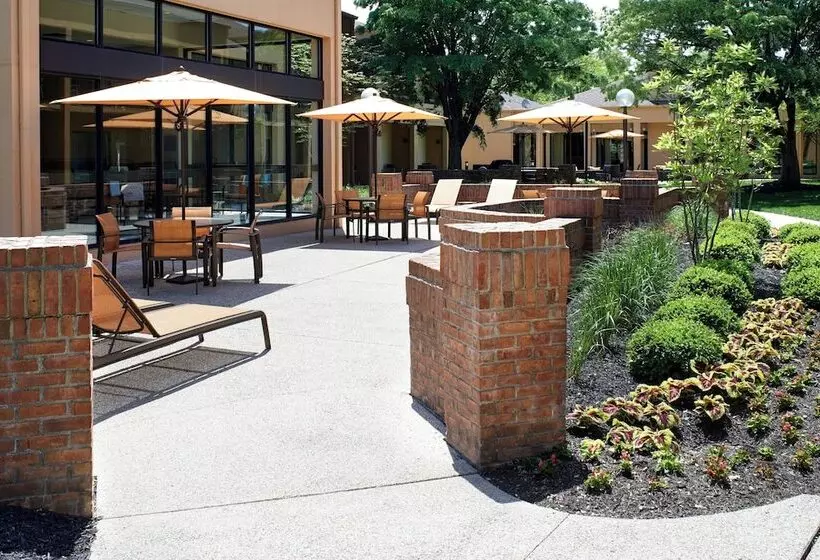 فندق Courtyard Columbus Dublin